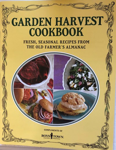 Garden Harvest Cookbook: Fresh, Seasonal Recipes from The Old Farmer's Almanac